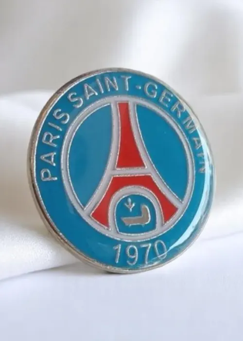 Paris St. Germaine Football Club Lapel Pin (8)